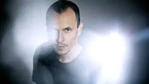 Готов да избухне: Robert Dietz