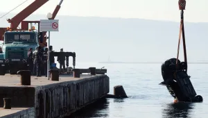 Мъж загина, след като автомобилът му падна в морето край Варна