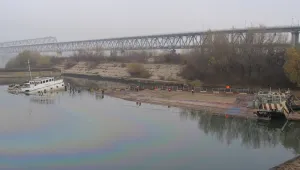 Изчезна горивото от потъналия край Русе кораб