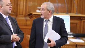 ДПС иска отпадане на банковата тайна за сметките на висши политици