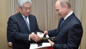 Само Владимир Путин може да бие Чък Норис