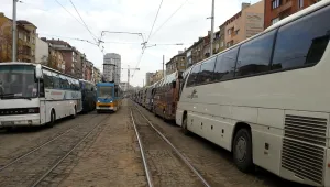 Транспортният министър обеща проверки на нелегалните превозвачи