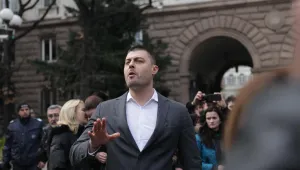 Бареков предпочита MMA боец в парламента пред старите скелети