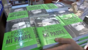 Синът на Ескобар написа книга за него