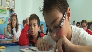 9-годишният Алекс мечтае отново да вижда уроците си