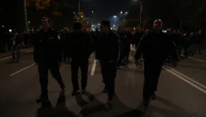 Полицаи протестират въпреки примирието