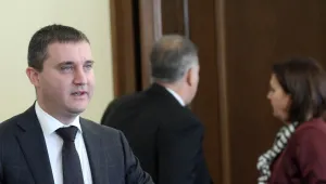 Горанов към полицаите: Не бързайте да напускате, може дълго да сте безработни