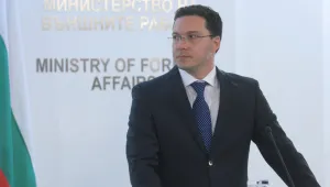 Даниел Митов: България прилага всички правила, свързани с търговията с оръжие
