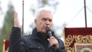 Трябва ли Волен Сидеров да остане в ареста?