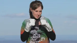 Как се съчетава работа като детска учителка с MMA битки