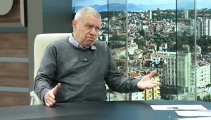 Михаил Константинов: Румен Радев ще бъде разпънат на кръст на тема Крим