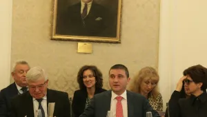 Ще се събере ли необходимото мнозинство в парламента за приемането на Бюджет 2017? 