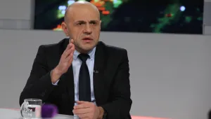 Томислав Дончев: Няма да има чистка на кметове