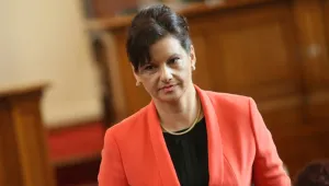 Даниела Дариткова: Проблемът на общинските болници е липсата на кадри