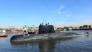 Изчезналата аржентинска подводница подала сигнал за пожар