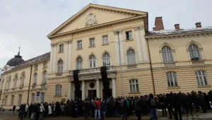 БАН на протест – не само за пари, но и за политики