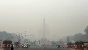 Тежък смог погълна Делхи 