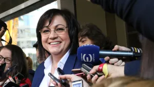 Нинова поздрави протестиращите майки за оставката на Симеонов