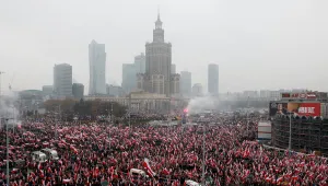  Полша отбеляза 100-годишнината от независимостта си (СНИМКИ)