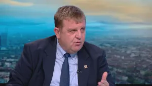 Каракачанов към Бучковски: Недоумяваме защо се води антибългарска кампания