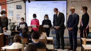 Френски училища почетоха паметта на убития от ислямист преподавател