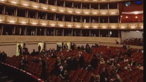 Стрелбата във Виена: Стотици останаха блокирани в операта, българка разказва за ситуацията вътре