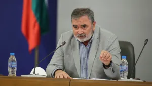 Ангел Кунчев: Втора доза ваксина се пази за всеки