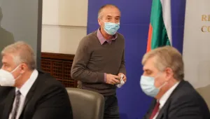 Мангъров: Най-доброто нещо е, че страната не се затвори и няма изгледи това да се случи