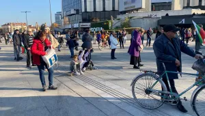 Протест на родители и учители срещу идеята за тестване на ученици