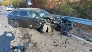 Катастрофа между две коли затрудни движението във Великотърновско 