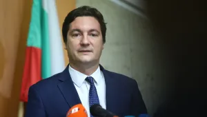 Зарков: Съдебна охрана е посетила Нинова, за да ѝ дадат акт по нейна частна тъжба