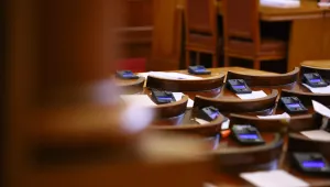 ГЕРБ предлагат да се съкрати коледната ваканция на депутатите