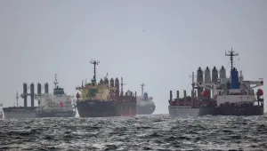 Русия удари цивилен кораб в Черно море (СНИМКА)