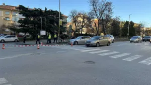 Кола блъсна майка с дете на пешеходна пътека в Благоевград (СНИМКИ)