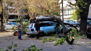 Екстремно опасно време у нас: Изпращайте ни снимки и видео в 