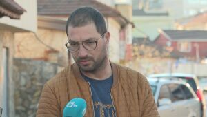 Викайки неволята: Мъж почисти със собствена техника един от кварталите на Добрич