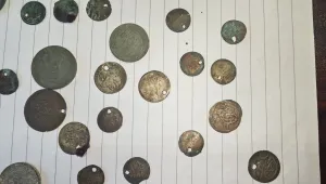 Младеж от Бургас е задържан с 28 старинни монети