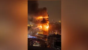 Събарят подпаления небостъргач в Загреб