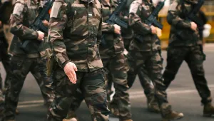 Еманюел Макрон обяви доброволна военна служба за 10 месеца от лятото на 2026 г.