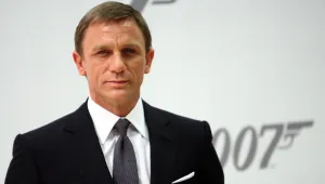 Агент 007 се завръща!