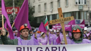Хиляди излязоха на протест в центъра на София