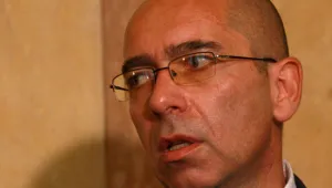 Здравният министър: Никой не е обявил тържествено закриване на болници