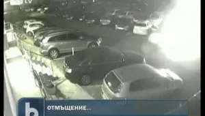 Разгневен румънец подпали шест автомобила