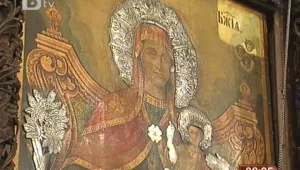 Православната църква чества Покров Богородичен
