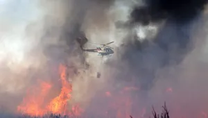 Пламъци опустошават къщи в Австралия