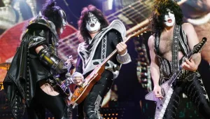 Kiss искат да запишат песен със 
