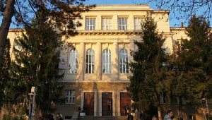 Медицинският университет в Плевен става на 37 години