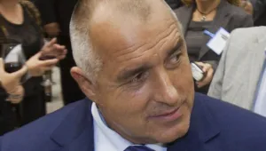 Премиерът не стана почетен член на СБХ, засега  