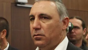 Стоичков помага на българите за работа в ЕС