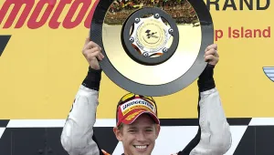 Кейси Стоунър е новият световен шампион в Мото GP